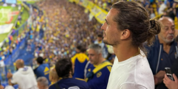 Alexander Zverev visita La Bombonera y queda impactado con el ambiente del fútbol argentino