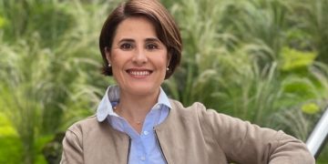 Renuncia Paula Robledo, secretaria Jurídica de la Presidencia, en medio de crisis de Gobierno