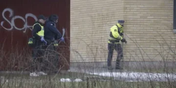 Supuesto autor del tiroteo en Suecia estaba muerto cuando la Policía lo encontró