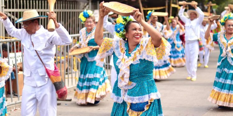 Carnaval del Recuerdo 2025: un derroche de alegría y tradición cultural