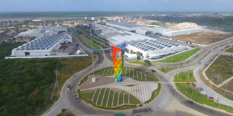 Tecnoglass mantiene la calma tras anuncio de aranceles de Trump