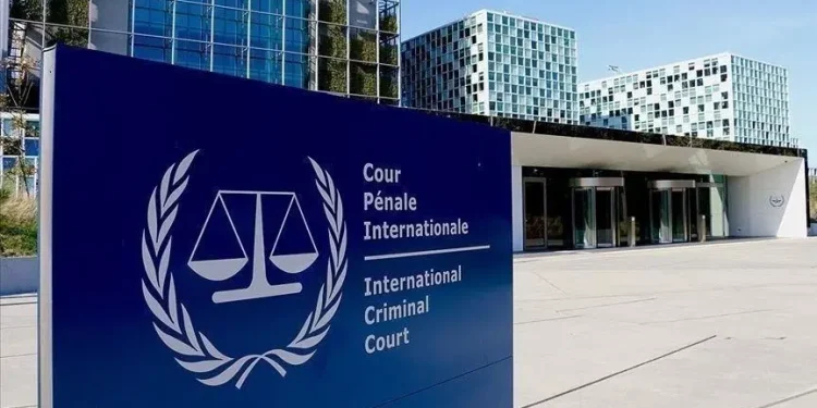 Presidente Donald Trump sancionó a Corte Penal Internacional