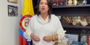 Paola Holguín denuncia financiación irregular y solicita que se haga público el proceso contra Petro