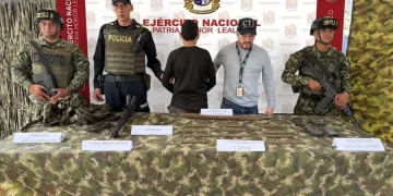 Ejército Nacional somete a la justicia a explosivista del GAO-r Jaime Martínez en Dagua, Valle del Cauca
