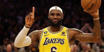 LeBron James desafía el debate sobre la nueva cara de la NBA
