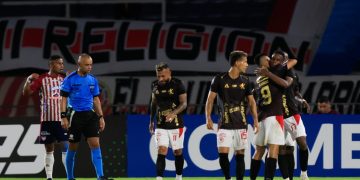 América de Cali elimina a Junior en penales y avanza en la Copa Sudamericana