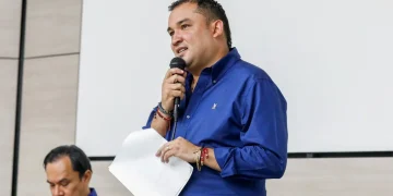 Por presunto nombramiento irregular de la secretaria de Turismo, cargos a alcalde de Floridablanca, Santander