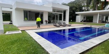Afectados con fines de extinción de dominio 506 bienes que pertenecerían a cinco narcotraficantes extraditados a Estados Unidos