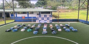 Incautan una tonelada de cocaína del Clan del Golfo en Juradó, Chocó