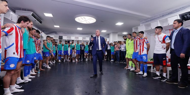 Paraguay mantiene su invicto bajo Gustavo Alfaro: Colombia busca romper la racha en Barranquilla