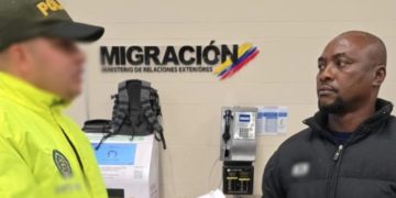 Nigeriano capturado en el aeropuerto El Dorado por envío de cocaína a través de ‘correos humanos’