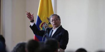 Petro afirma que él pidió la renuncia de Luis Carlos Reyes a la DIAN