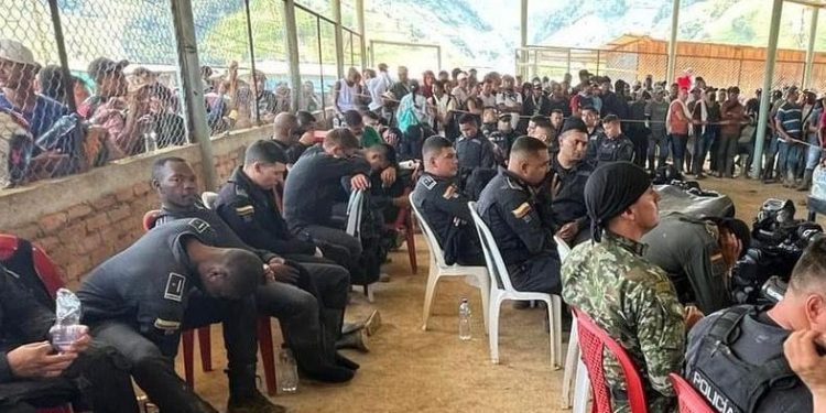 A pesar de la liberación de 29 uniformados, persiste la grave crisis de seguridad en el Cauca