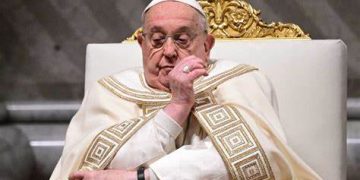 El papa Francisco inicia fisioterapia motora mientras sigue hospitalizado