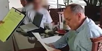 Desarticulan red criminal que otorgaba carnés a cabecillas de bandas delictivas en Colombia