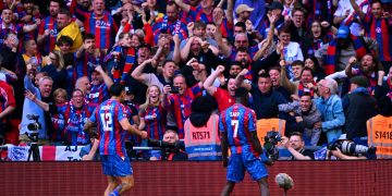 Daniel Muñoz lidera la histórica clasificación del Crystal Palace a la final de la FA Cup