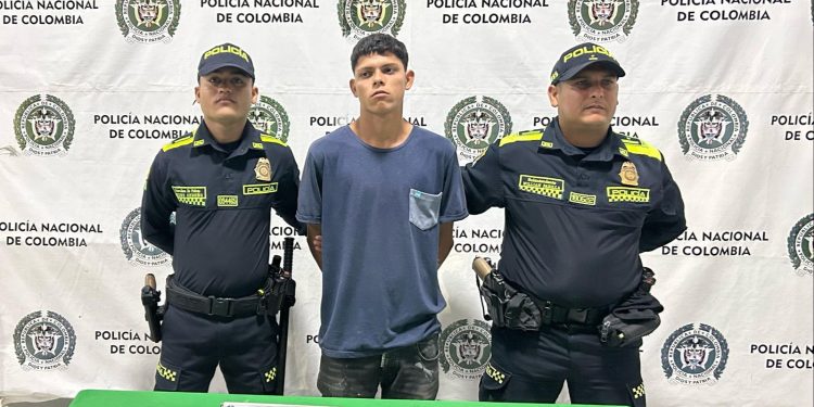 Capturan en flagrancia a hombre por porte ilegal de arma de fuego en el barrio Primero de Mayo, Soledad