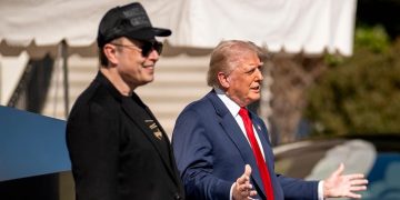 Elon Musk tilda de “imbécil” y “tonto de remate” a funcionario clave de Trump
