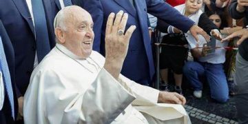 El Papa Francisco agradece al personal médico que lo atendió durante su hospitalización