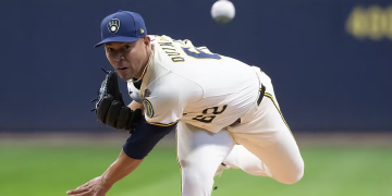 José Quintana brilla de nuevo y guía otra victoria de Milwaukee