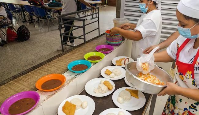 Indagación a funcionarios por establecer de la alcaldía de Riohacha por retrasos en operación del PAE