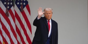 Trump anuncia pausa arancelaria de 90 días para países que buscan negociar
