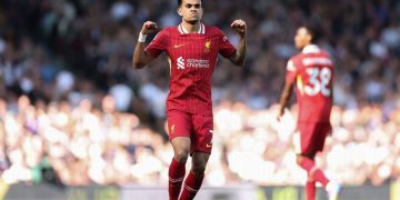 Luis Díaz encendió la esperanza del Liverpool ante Fulham