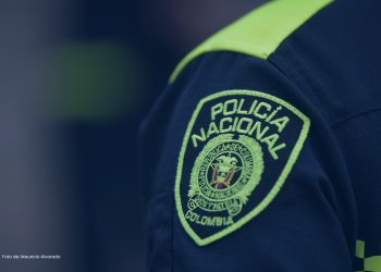 Cargos a patrullera de la Policía Nacional, por presunta agresión física a un transeúnte
