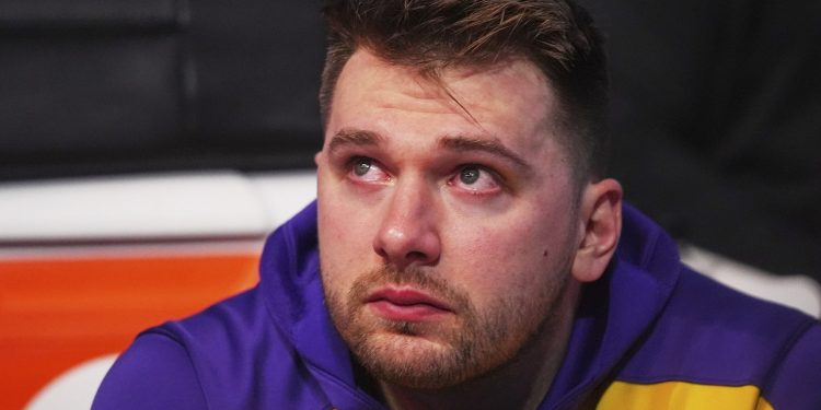 Doncic revela que rompió su celular al enterarse de su traspaso a los Lakers