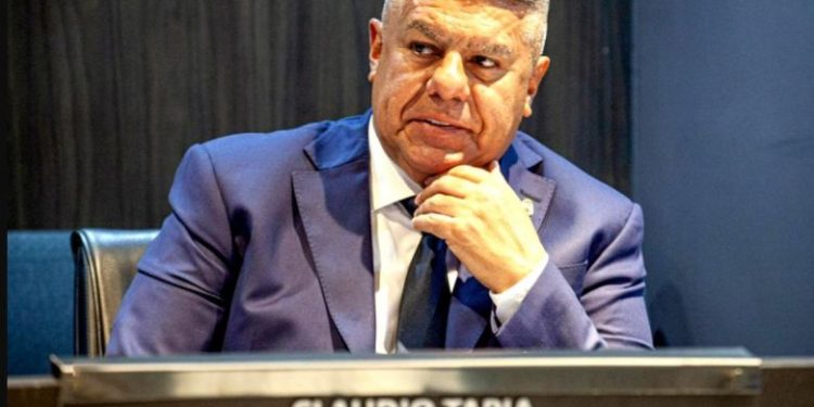 Claudio ‘Chiqui’ Tapia asume representación interina de Conmebol ante la FIFA