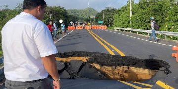 Gobernación del Atlántico inspecciona colapso del puente en Juan de Acosta y avanzan en soluciones para restablecer la Vía al Mar