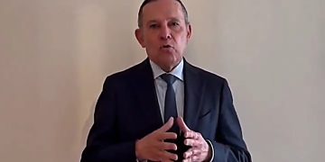 “Expedir consulta popular por decreto sería ilegal”: advierte Presidente del Congreso 