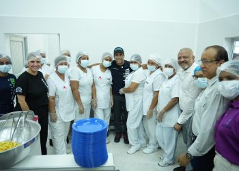 La IED Ciudadela Estudiantil nos pidió su cocina- comedor, y con los recursos de los barranquilleros ¡se la hicimos!: alcalde Char