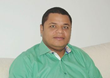 Le llueve sobre mojado al alcalde de Riohacha: Juez ordena su arresto por desacato