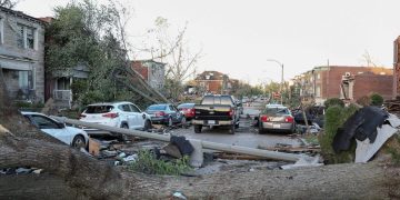 Un sistema de tornados deja al menos 21 muertos en el centro de Estados Unidos