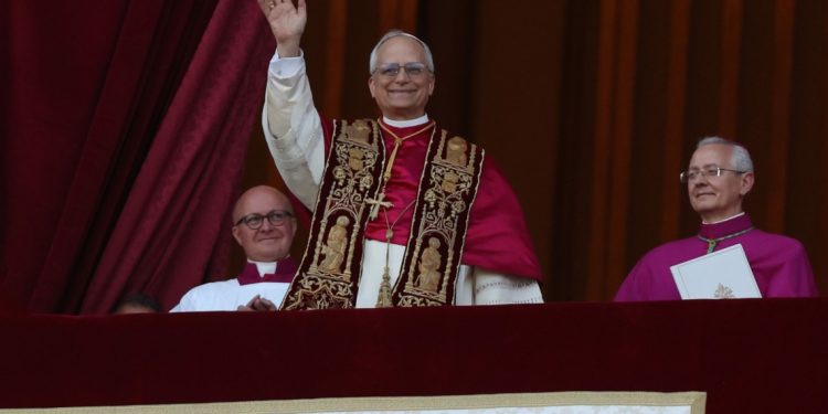 El mundo presencia el inicio del pontificado de León XIV en el Vaticano