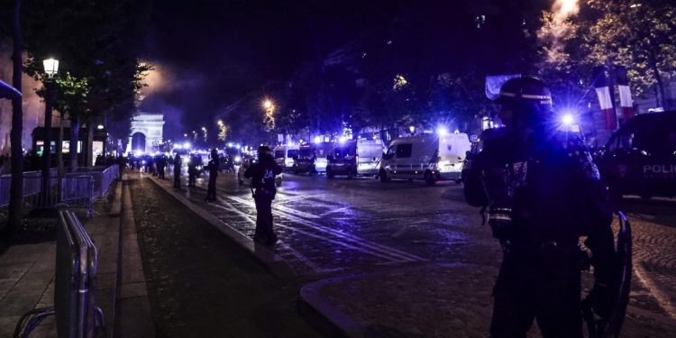 Celebración del triunfo del PSG deja al menos tres heridos y 43 capturados en incidentes