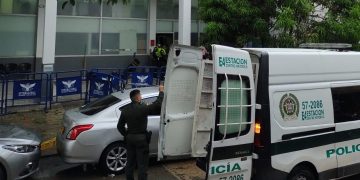 Capturados 8 sujetos tras hallar un fusil AK 47 y 3 pistolas en el barrio Villanueva