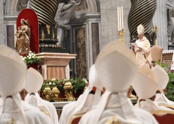 Mamberti: Redescubramos la adoración, un fuerte deseo de Francisco