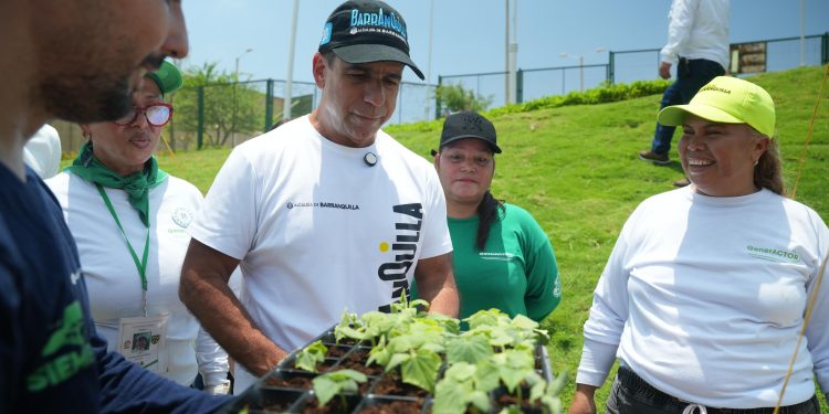 Shirley Marcilia Morales: la mujer que cultiva amor desde su huerta comunitaria