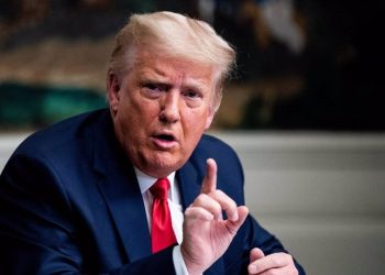 Donald Trump amenaza a la UE con un arancel del 50% a partir de junio