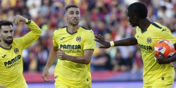 Villarreal amarga la fiesta del campeón y regresa a la Champions