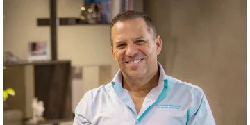 Santiago Botero Jaramillo se lanza a la presidencia y oficializa su candidatura ante la Registraduría