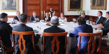 Iglesia llama a rechazar la violencia tras reunión con líderes del Estado