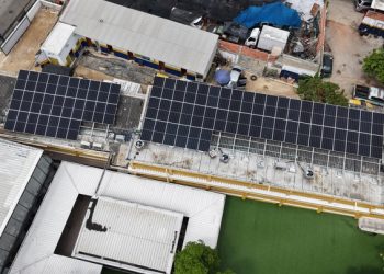 IUB estrena planta solar en sede de plaza de la Paz como apuesta por las energías limpias