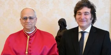 León XIV y Javier Milei dialogan sobre cohesión social y posible visita papal a Argentina