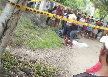 Joven motorizado fallece al chocar contra un árbol en la vía La Cordialidad