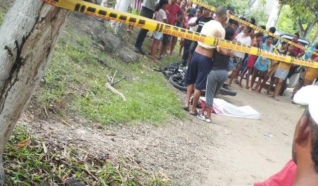 Joven motorizado fallece al chocar contra un árbol en la vía La Cordialidad