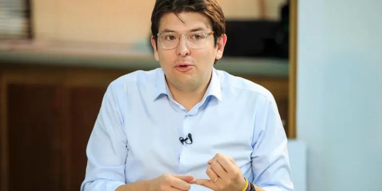 Consejo de Estado rechaza demanda contra Miguel Uribe mientras se recupera en UCI