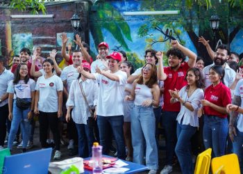Diputado Camilo Torres lanza “Juventud en Primer Plano”, la escuela de liderazgo político para jóvenes que buscan ser Consejeros de Juventud
